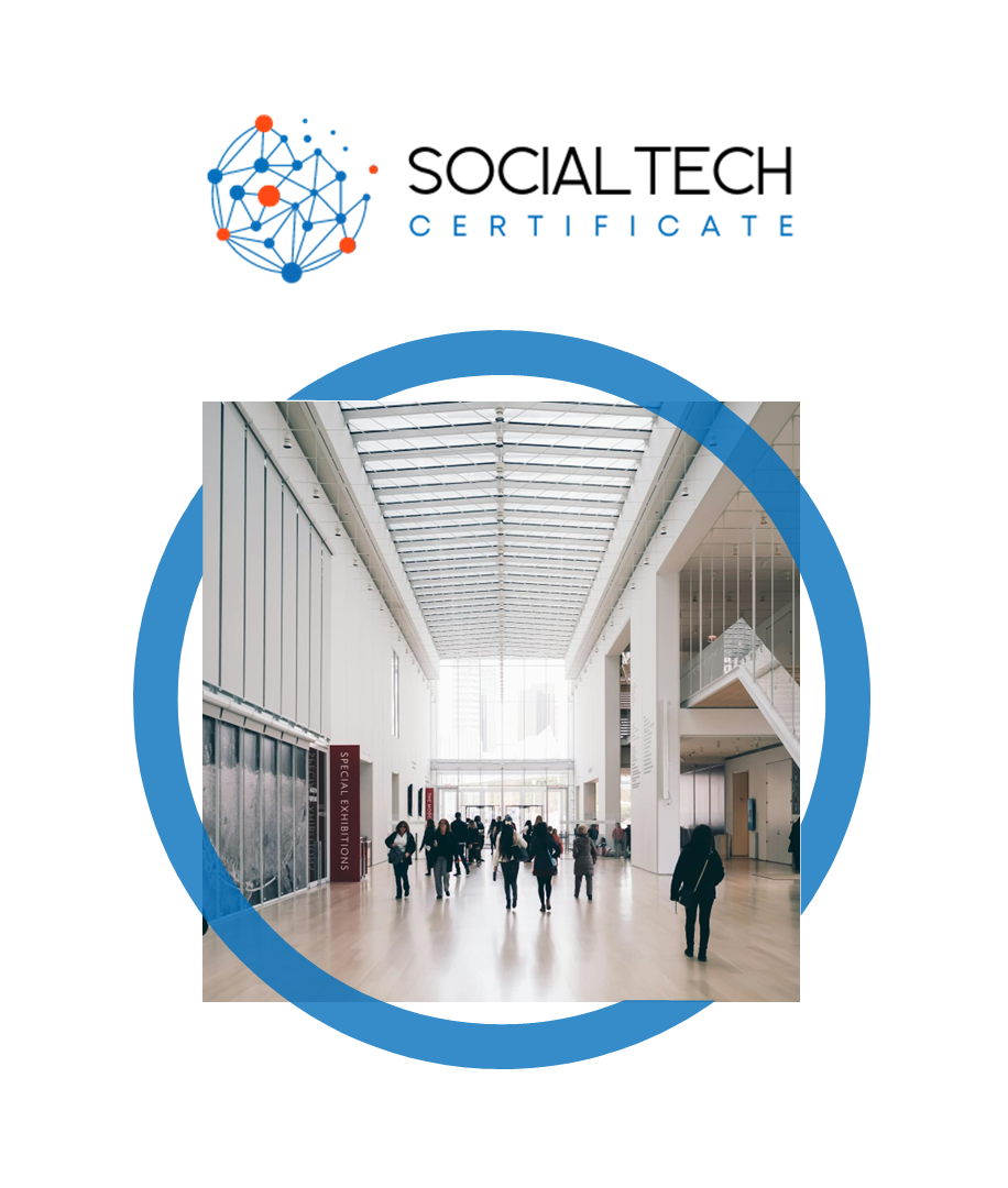 imagen de una creatividad desarrollada por el equipo de Tenyus en la que destaca una imagen principal del interior de una gran superfie, y además de varias figuras geométricas destaca el logotipo de SocialTech Certificate